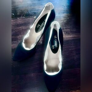 Vintage Te Casan Women's Black and White Heels